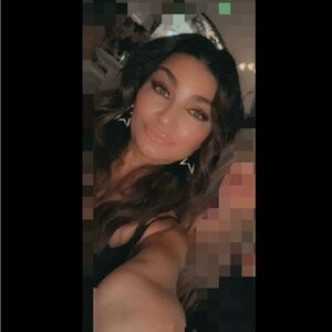 Meet your Posher, Gina